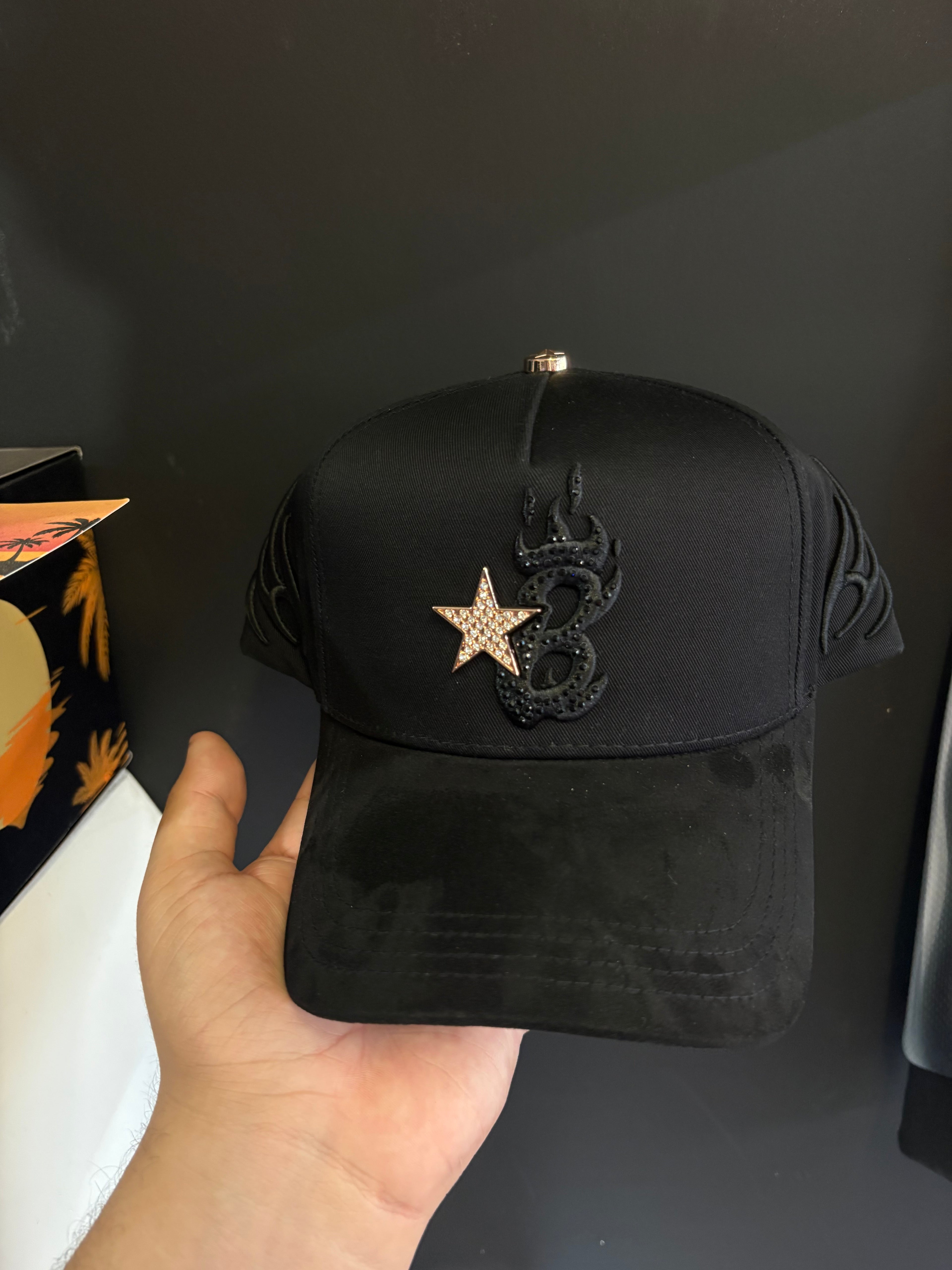 Barbas hats- B star